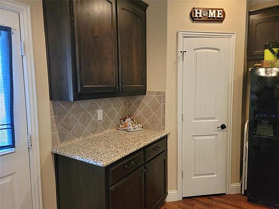5th image of 7536 Errandale Dr