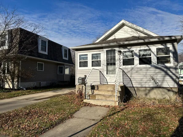 2530 Commercial Ave, Madison, WI 53704