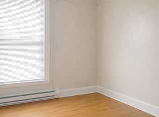 843 Summer St NE APT 1, Minneapolis, MN 55413