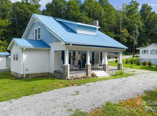 1231 Caldwell Pl NW, Lenoir, NC 28645