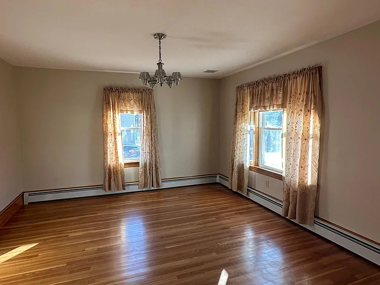 146 Harrington Ave — Photo 13