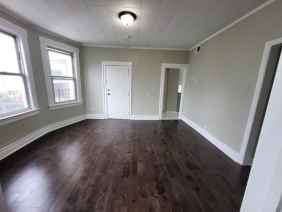 5th image of 428-430 S 14th St #2
