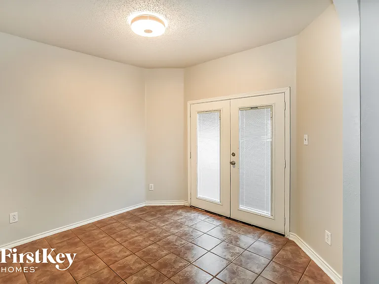 5293 Chessie Cir — Photo 5