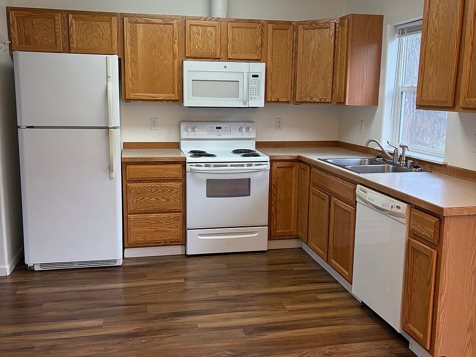 1st image of 5665 E Beaver Ave Unit A