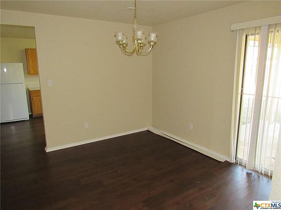 3rd image of 4206 Lonesome Dove Dr