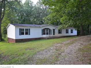 413 Orchard View Dr, Mount Airy, NC 27030