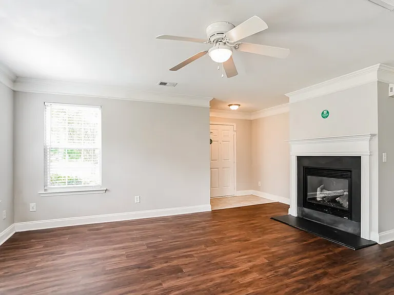 4500 Red Hook Rd — Photo 4