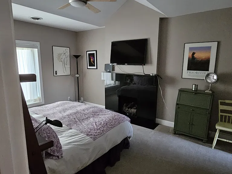 4333 Maryland Ave #C — Photo 11