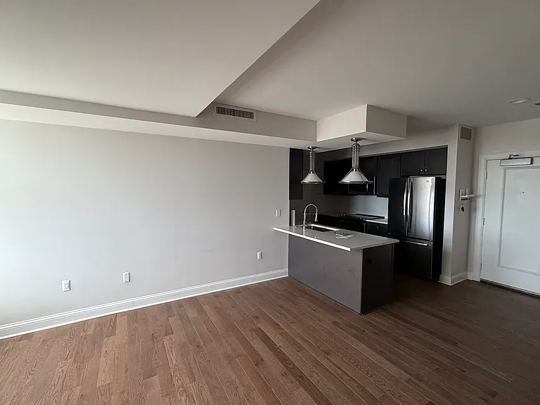 525 W Lafayette Blvd #16C — Photo 11