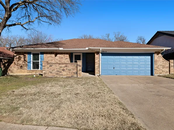 2015 W Nathan Lowe Rd, Arlington, TX 76017