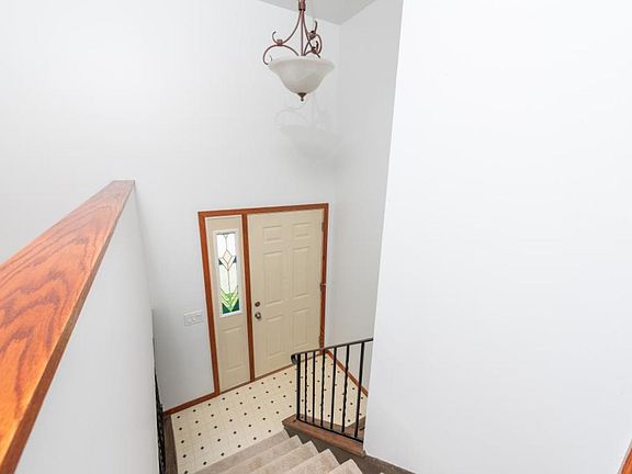 2nd image of 637 145th St E
