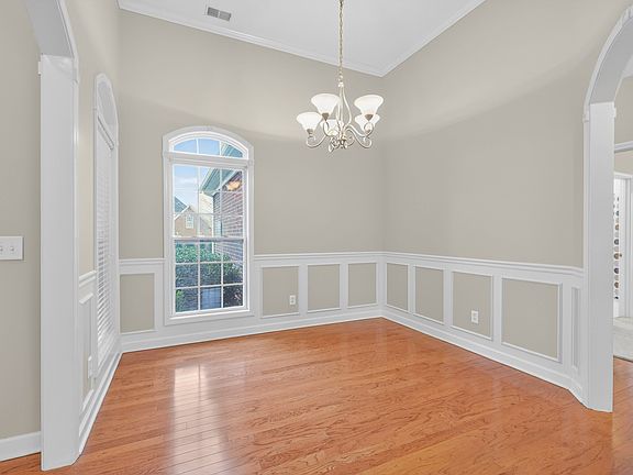 3rd image of 1032 Grider Dr