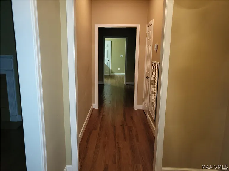 1516 Charleton Dr — Photo 7