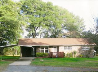 35 Stevens Rd, Hawkinsville, GA 31036