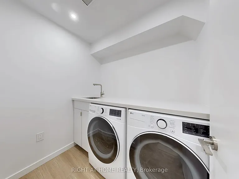 798 Dovercourt Rd #2 — Photo 21