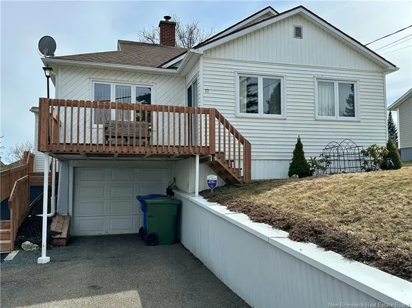 77 Fraser St, Plaster Rock, NB E7G 1R9
