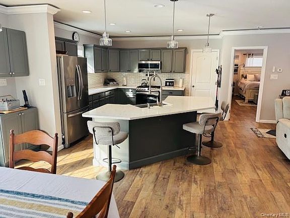 3rd image of 10 Rathbun Road