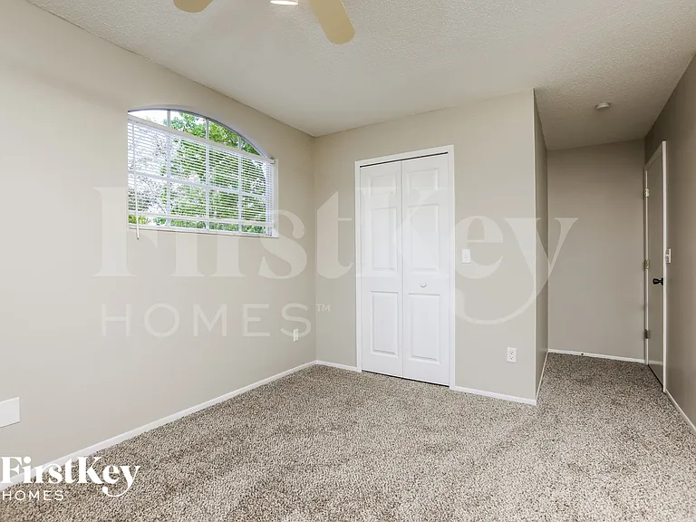 62 Abbey Hollow Dr — Photo 10