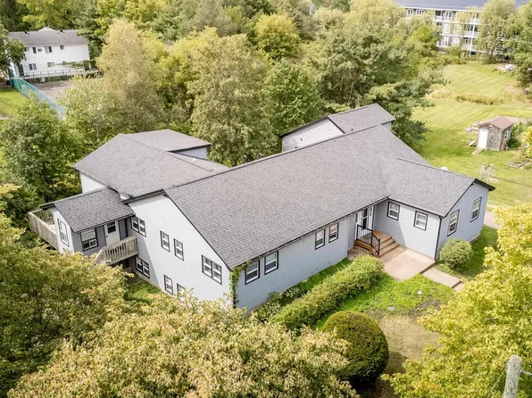18 Woodman Rd, Wolfville, NS B4P 2M5