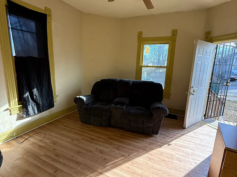 968 W View St — Photo 13