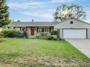 5107 Jonfield Ave SE, Kentwood, MI 49548