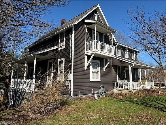 2nd image of 611 Mill St SE