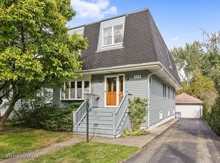 918 Chicago Ave, Downers Grove, IL 60515