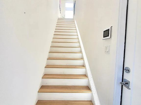 2nd image of 4223 Delano Pl #104