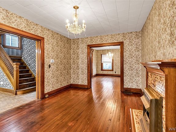 5th image of 177 Riverside Ave
