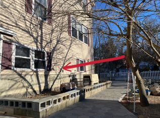 2 Thomas St #B, Burlington, MA 01803