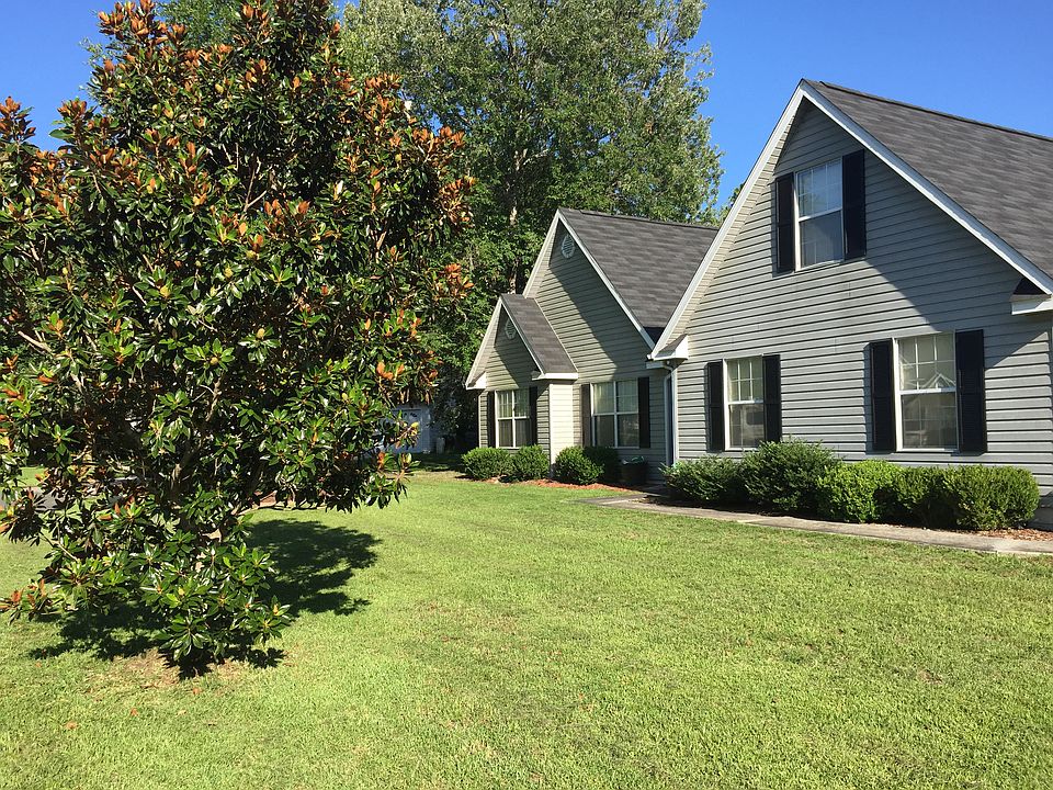 2nd image of 102 Porter Way