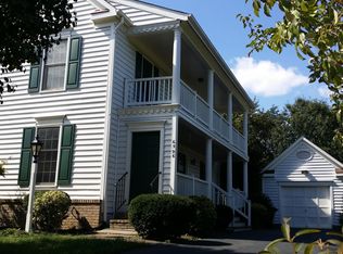 6596 Forsythia St, Springfield, VA 22150