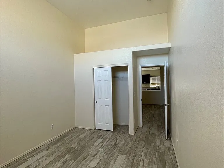 2303 Radiant Beam Ave — Photo 8