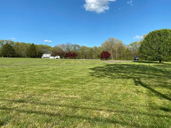 712 New Shackle Island Rd, Hendersonville, TN 37075