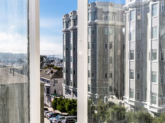 2nd image of 1303 Lombard St #3