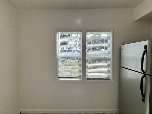 2nd image of 4313-4329 E Ocean Blvd #4325A