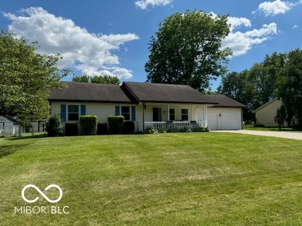 5489 E Broadmore Dr, Columbus, IN 47201