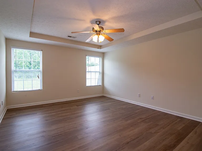 Applewood Ln — Photo 11