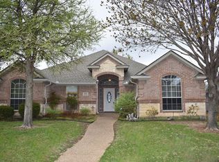8529 Brandonwood Dr, North Richland Hills, TX 76182