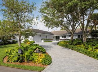 11100 Paradela St, Coral Gables, FL 33156