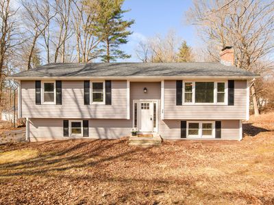 1 Hampton Village Dr, Granby, CT, 06035