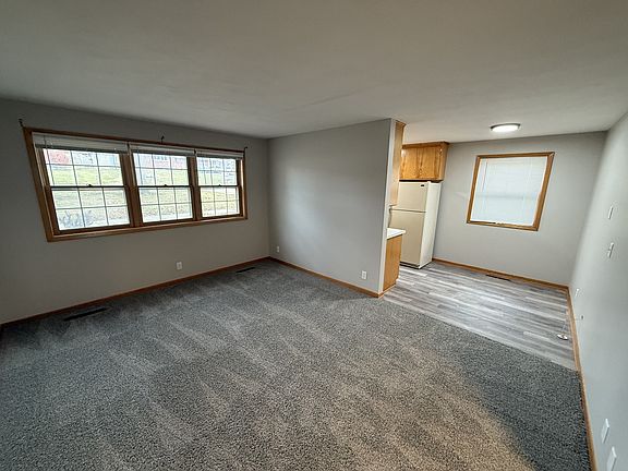 5th image of 140 Wedgewood Dr