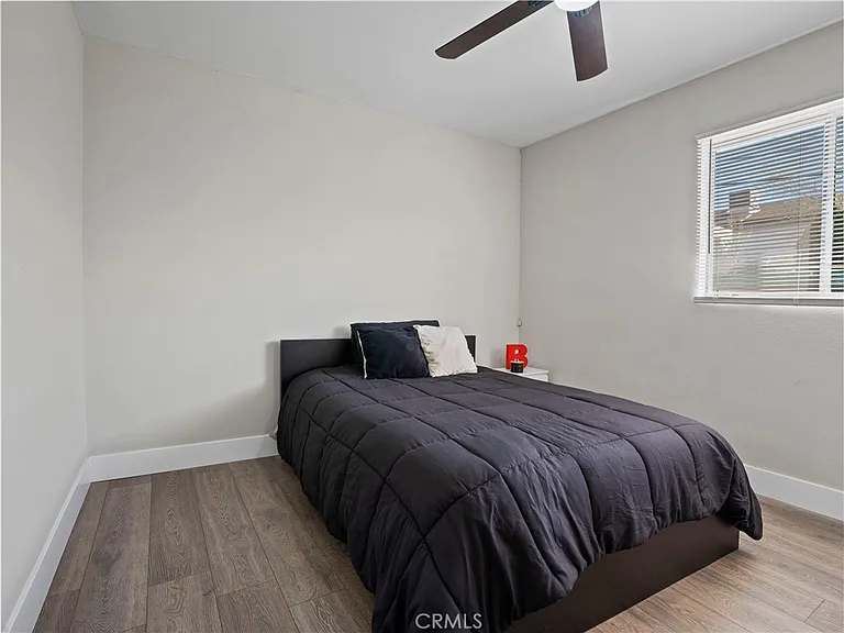 1112 E Avenue J4 — Photo 17