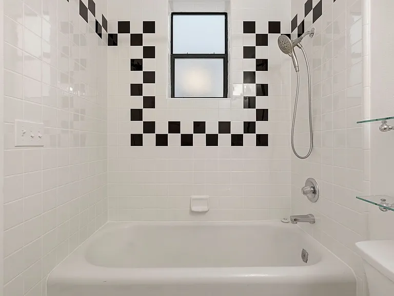 75 Lafayette St #1 — Photo 20