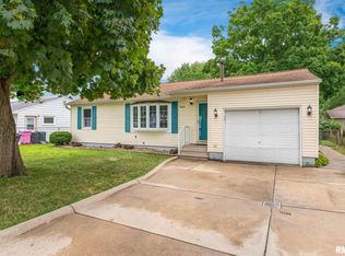 544 Green Ct, Colona, IL 61241
