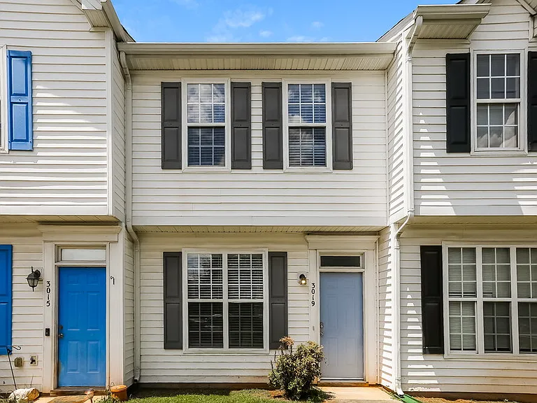3019 Nevin Place Dr — Photo 1