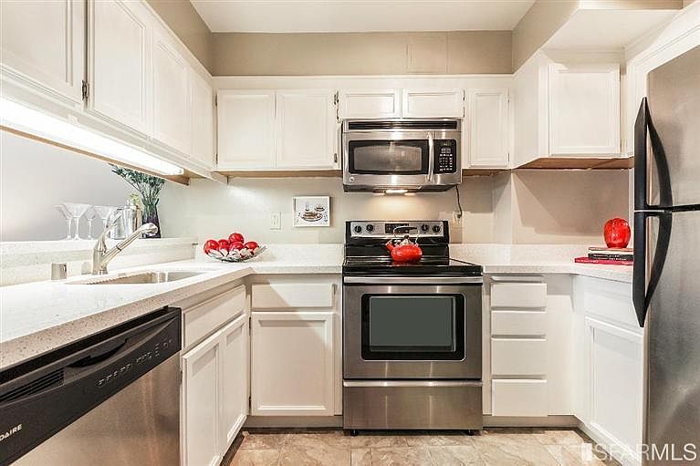 1st image of 960 Bush St #412
