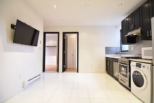 Rented by Bohemia Realty Group | media 21