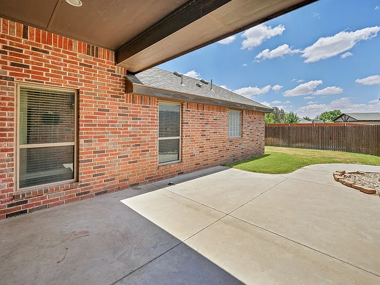 5907 Frio Dr — Photo 31