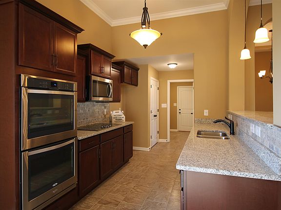 5th image of 108 Summerfield Lot 108